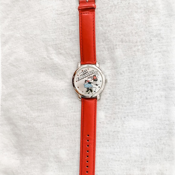 Disney Special Edition Minnie Mouse watch - Picture 2 of 3